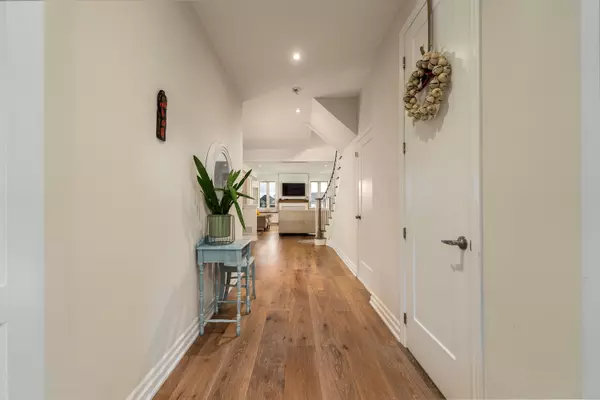 Niagara-on-the-lake, ON L0S 1J1,36 Angela CRES