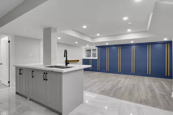 London North, ON N6G 2S9,1501 Noah BND #Lower