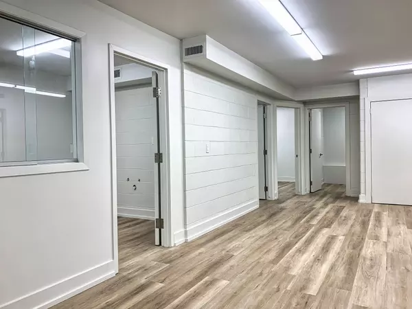 Welland, ON L3B 3E1,165 Plymouth RD #10