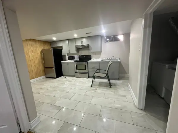 Cambridge, ON N3H 5E6,1129 Langs CIR #Bsmt