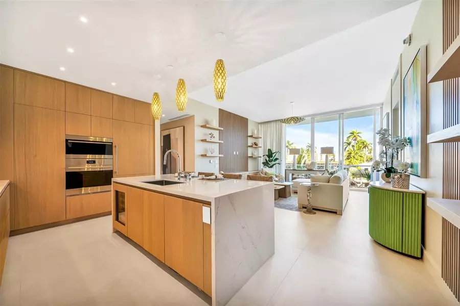 2311 SE 17th Street #202, Fort Lauderdale, FL 33316