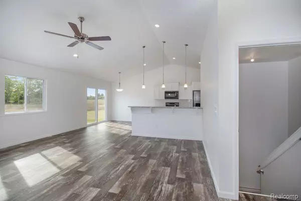 Litchfield, MI 49252,104 Cottonwood CT