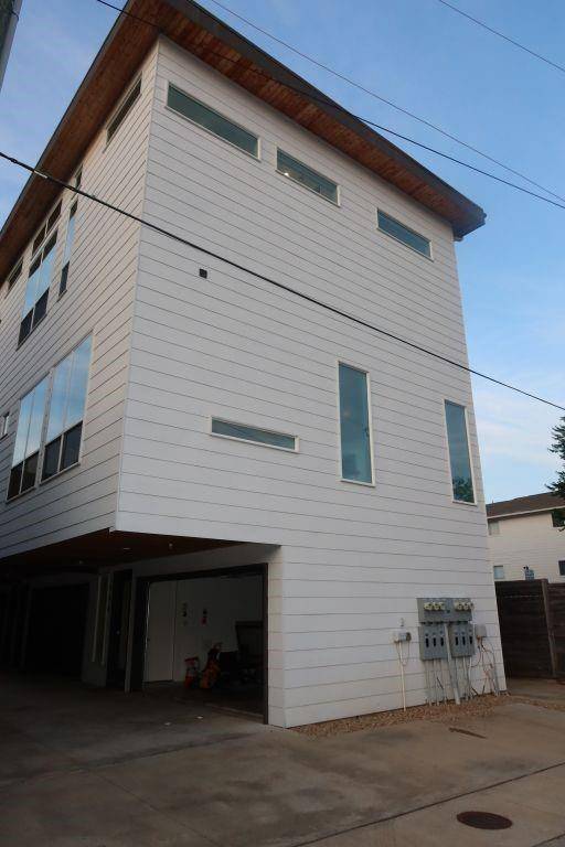 2317 Moser Avenue #106,  Dallas,  TX 75206