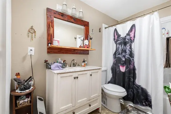 Quinlan, TX 75474,124 Seagrove Lane