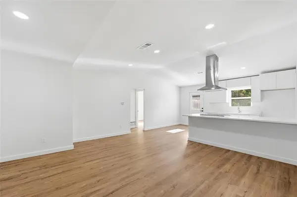 Dallas, TX 75217,9666 Limestone Drive