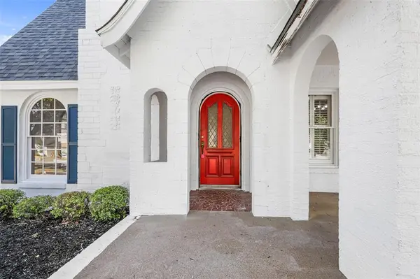 Fort Worth, TX 76109,2563 S University Drive