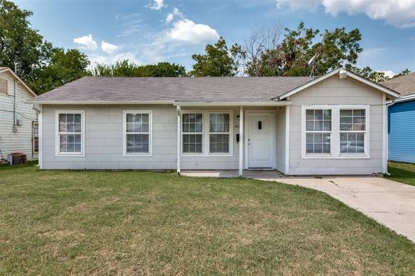 Fort Worth, TX 76110,2624 Frazier Avenue
