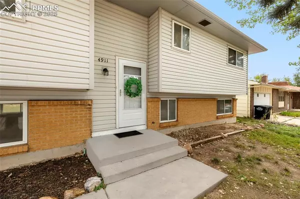 Colorado Springs, CO 80918,4911 Sonata DR