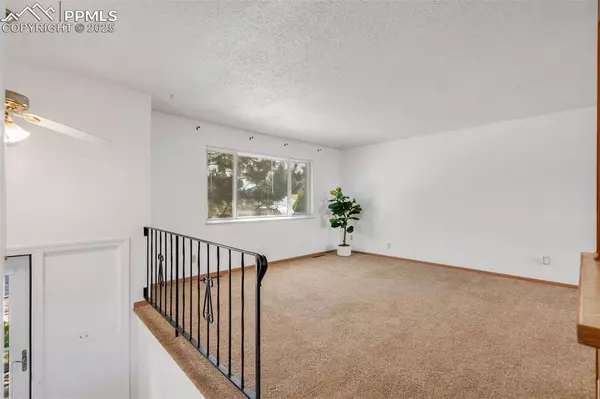 Colorado Springs, CO 80918,4911 Sonata DR