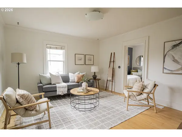 Portland, OR 97203,7701 N HODGE AVE