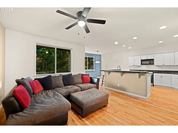 Portland, OR 97225,384 SW 105TH TER