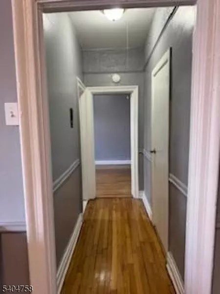 Elizabeth City, NJ 07201,1116 Anna St #1C