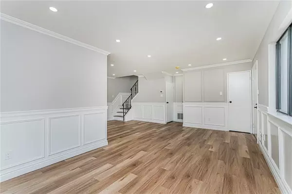 Staten  Island, NY 10314,458 Windham LOOP #O