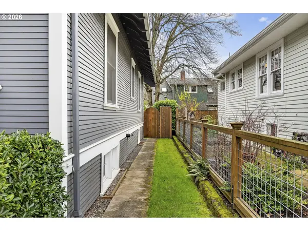 Portland, OR 97215,1315 SE 48TH AVE