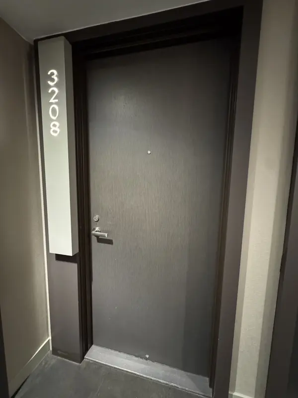 Toronto C08, ON M5A 0C9,16 Bonnycastle ST #3208