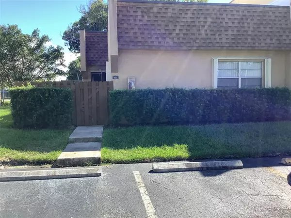 Sunrise, FL 33351,3581 NW 95th Ter #601