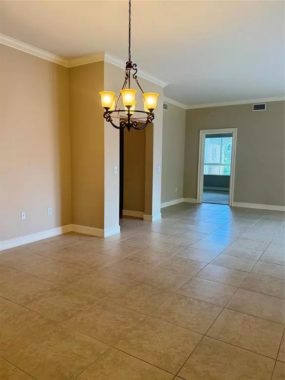 Weston, FL 33331,16135 Emerald Estates Dr #261