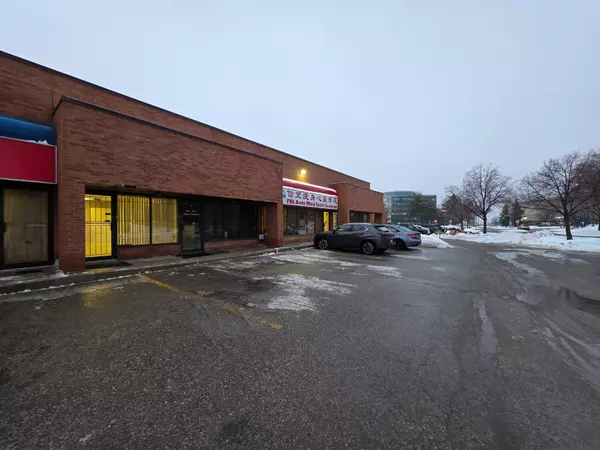 Richmond Hill, ON L4B 2N2,165 East Beaver Creek RD #11