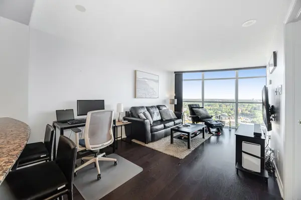 Brampton, ON L6X 0T6,9 George ST N #2003