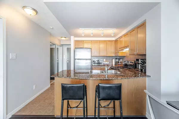 Brampton, ON L6X 0T6,9 George ST N #2003