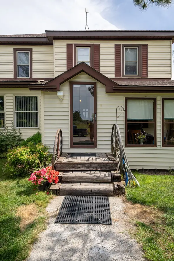 Prince Edward County, ON K0K 2T0,595 ELMBROOK RD