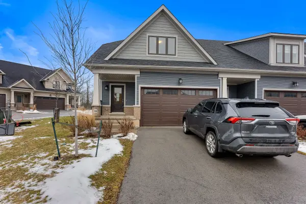 Niagara Falls, ON L2G 3K2,4311 Mann ST #38