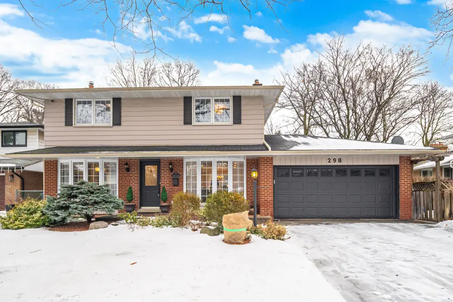 298 Edrich CT, Mississauga, ON L5A 1R3