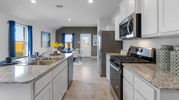 Denton, TX 76259,616 SHADED GROVE Drive