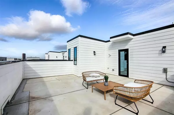 Dallas, TX 75219,4611 Fairmount Street #101