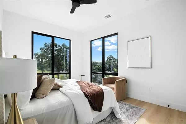 Dallas, TX 75219,4611 Fairmount Street #101