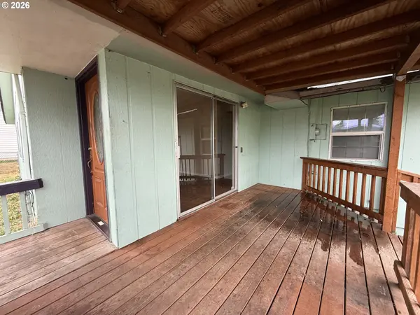 Kelso, WA 98626,1015 WILLOW ST