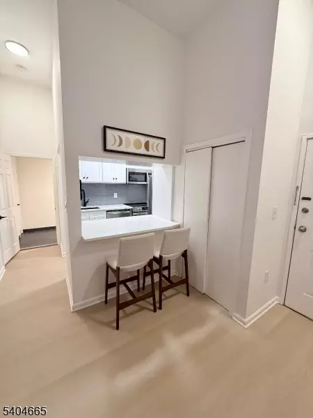 Jersey City, NJ 07307,44 Sherman Ave #1C