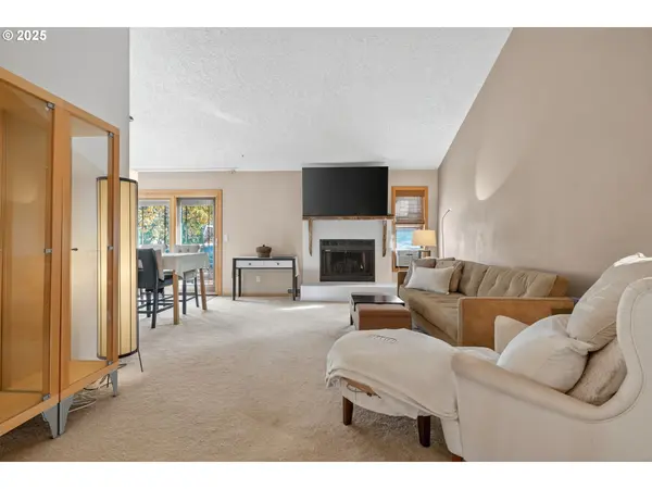 Forest Grove, OR 97116,3327 HILLCREST WAY