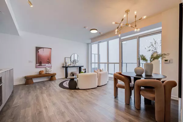 Toronto C15, ON M2J 1M1,38 Forest Manor RD #2409