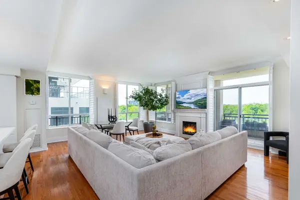 Toronto C13, ON M3C 4G3,1101 Leslie ST #403