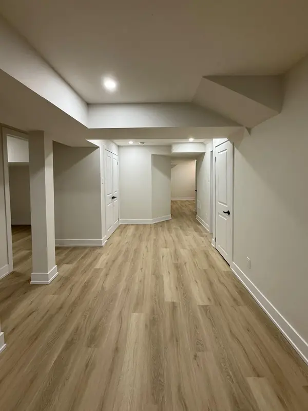 Oshawa, ON L1H 7K4,304 Windfields Farm DR #Bsmt