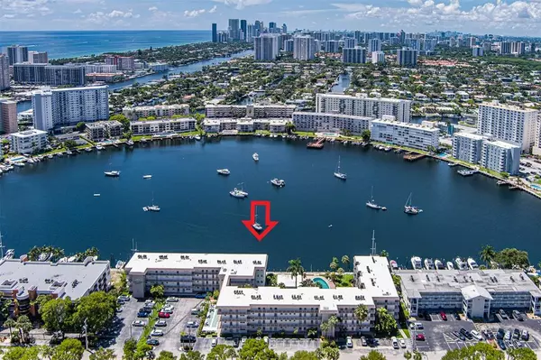 Hallandale Beach, FL 33009,2200 Diana Dr #312