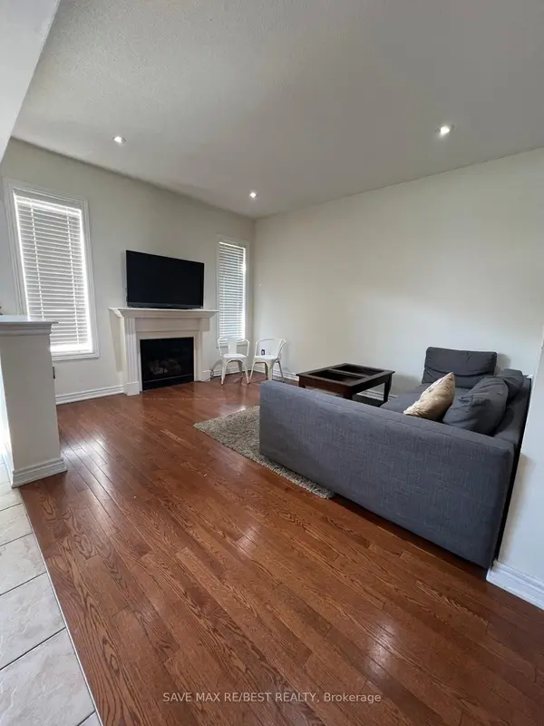 Brampton, ON L7A 0L9,70 Boundbrook DR #UPPER