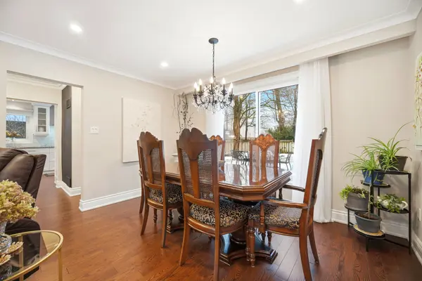 Mississauga, ON L5A 1R3,298 Edrich CT