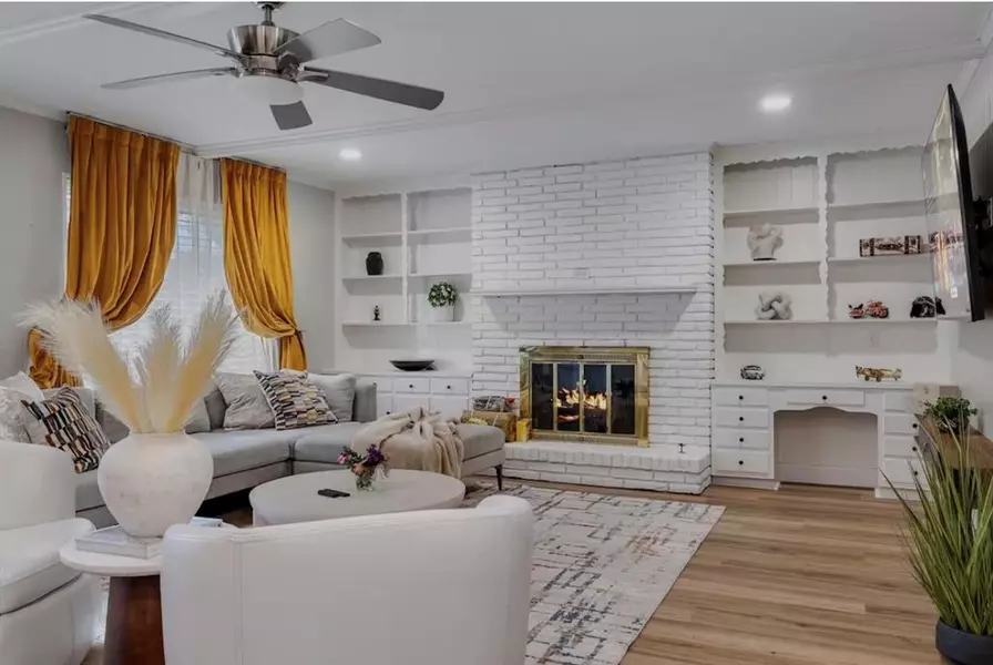 9005 Villa Park Circle, Dallas, TX 75225