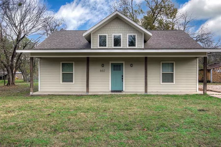 600 Maple Street, Commerce, TX 75428