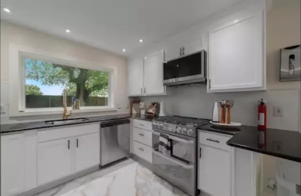 Dallas, TX 75225,9003 Villa Park Circle