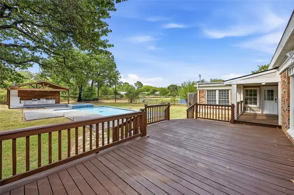 Flower Mound, TX 75022,6613 Cardinal Drive