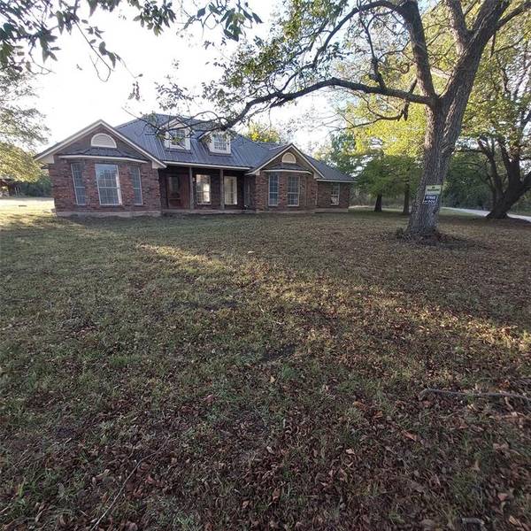 3575 County Road 4802,  Ladonia,  TX 75449