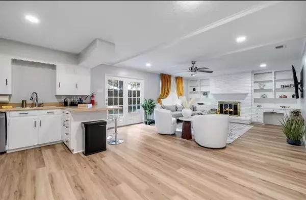 Dallas, TX 75225,9005 Villa Park Circle