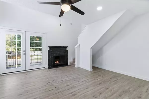 Fort Worth, TX 76107,3101 Sondra Drive #201