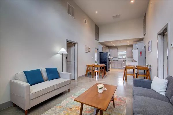 Commerce, TX 75428,600 Maple Street