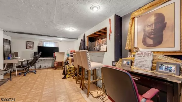 Newark City, NJ 07106,307 Eastern Pkwy