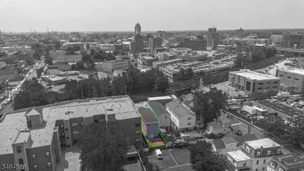 Elizabeth City, NJ 07201,1117 Chestnut St