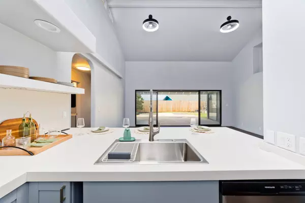 Kailua-kona, HI 96740,76-6202 PAPALA ST